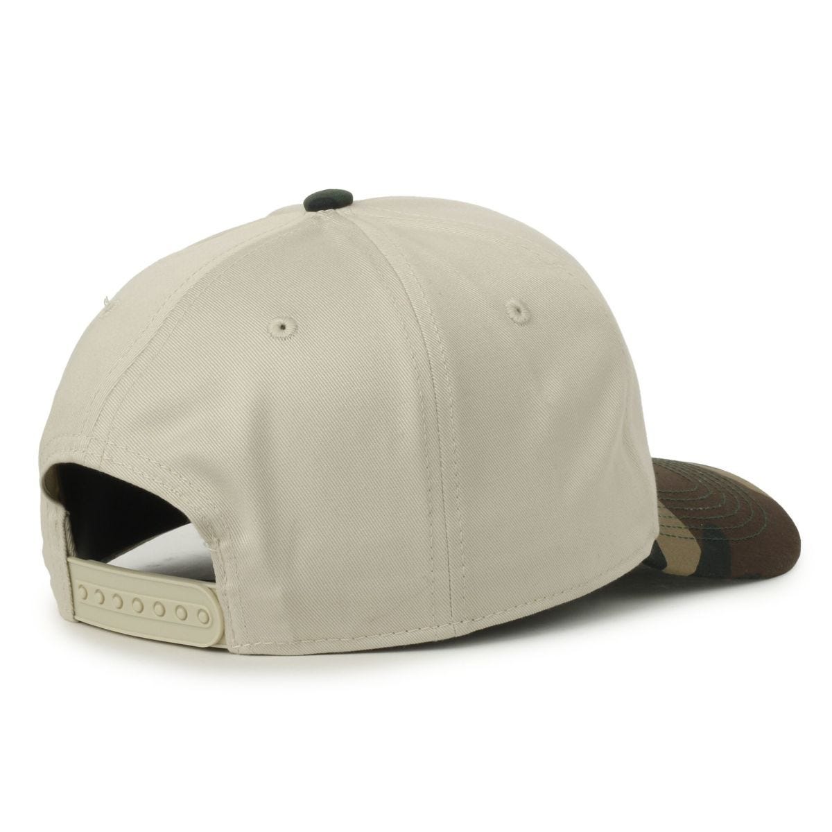 OC560 Ivory/Woodland - Back
